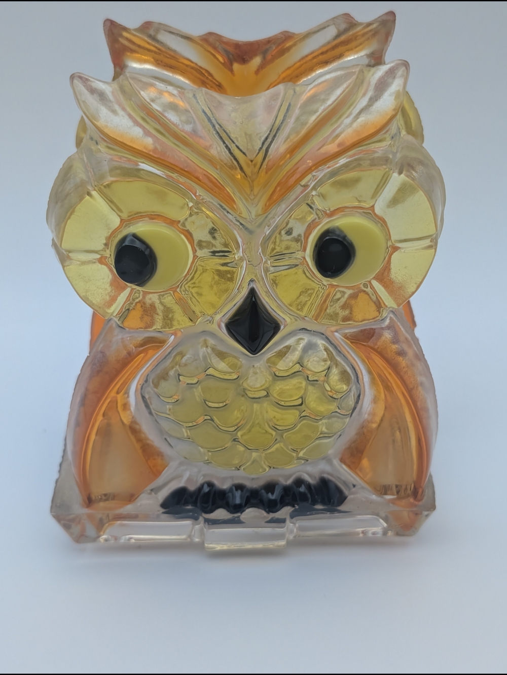 Vintage Mid-century Modern (MCM) Lucite Owl Napkin Or Letter Holder.